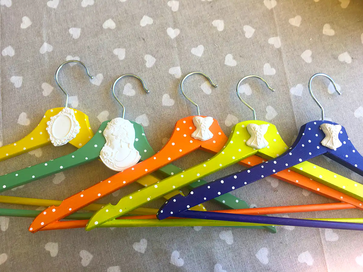 چوب لباسی فانتزی برای سیسمونی