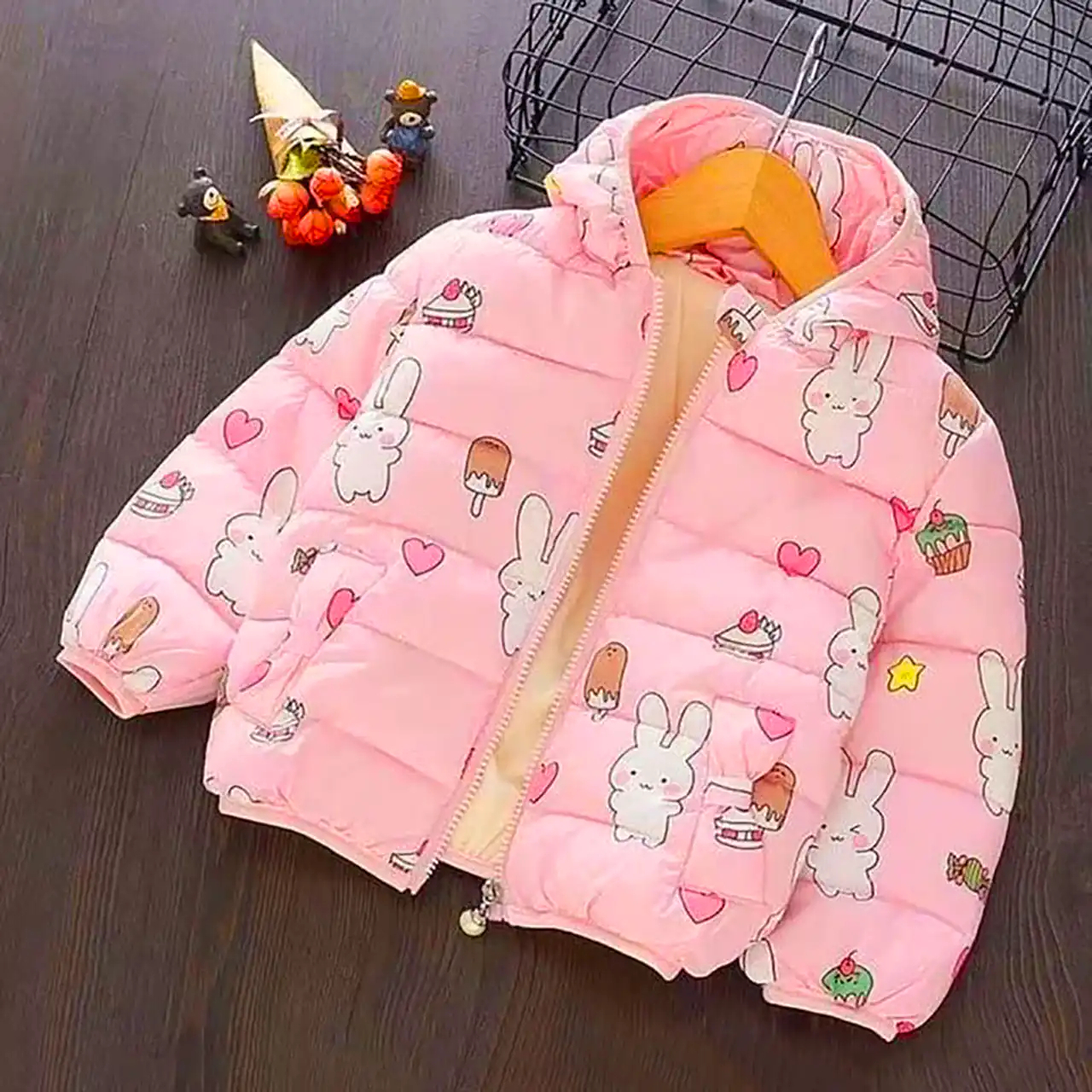 کاپشن طرحدار بچه گانه