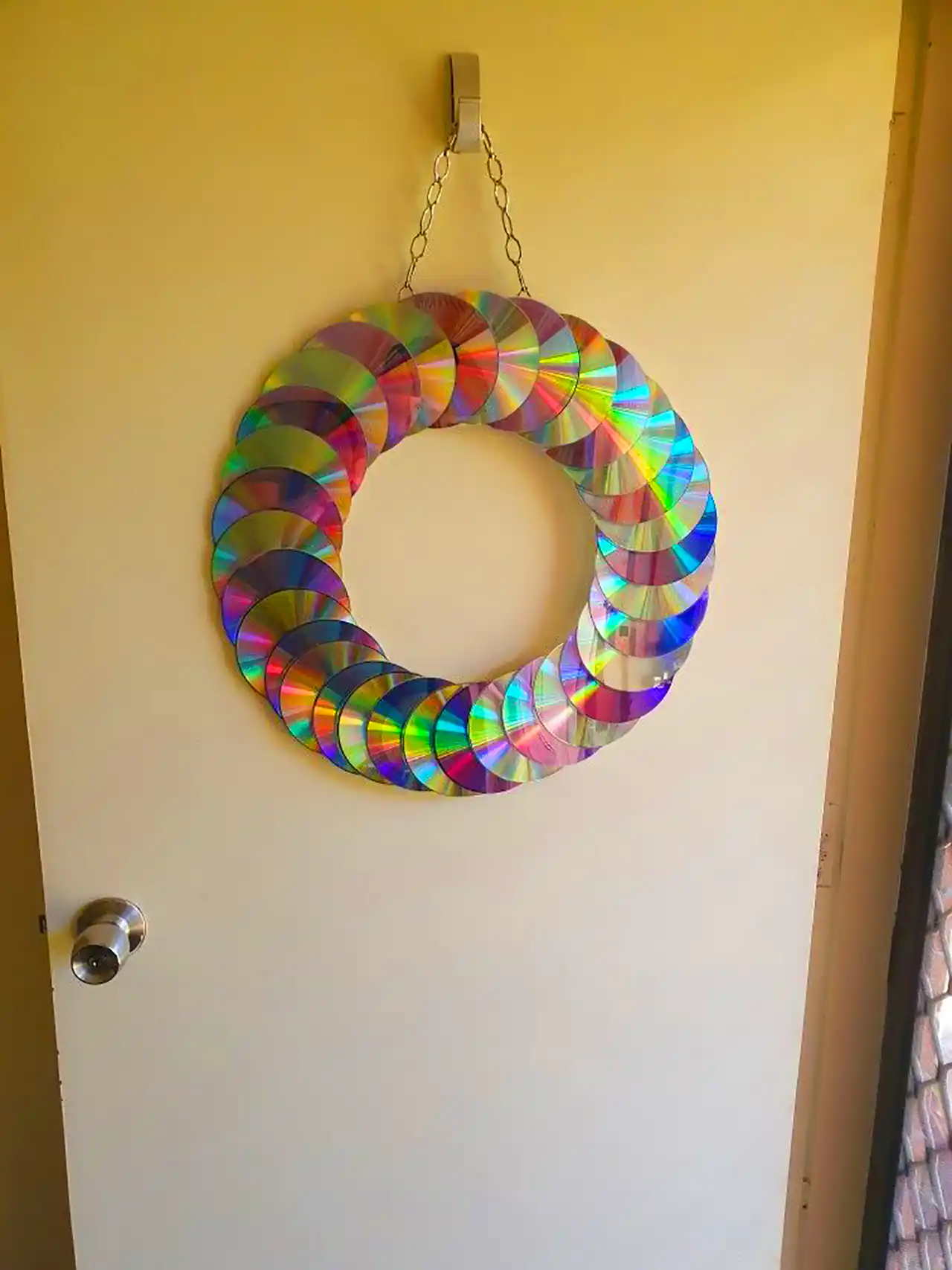 دکور با سی دی های قدیمی