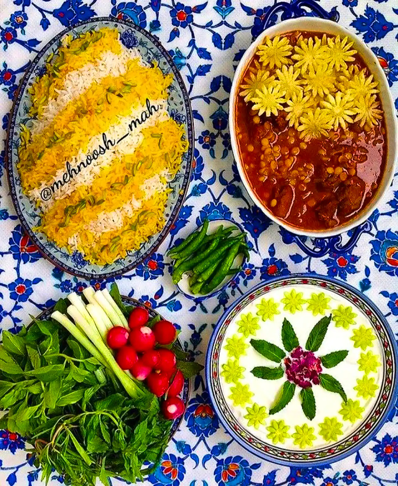 سرو غذا با تم ایرانی