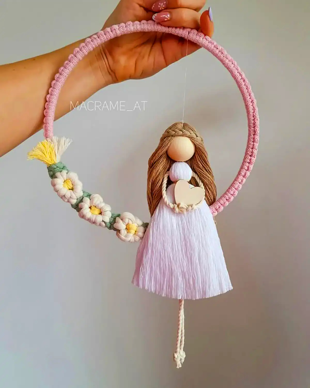 آویز انجل مکرومه