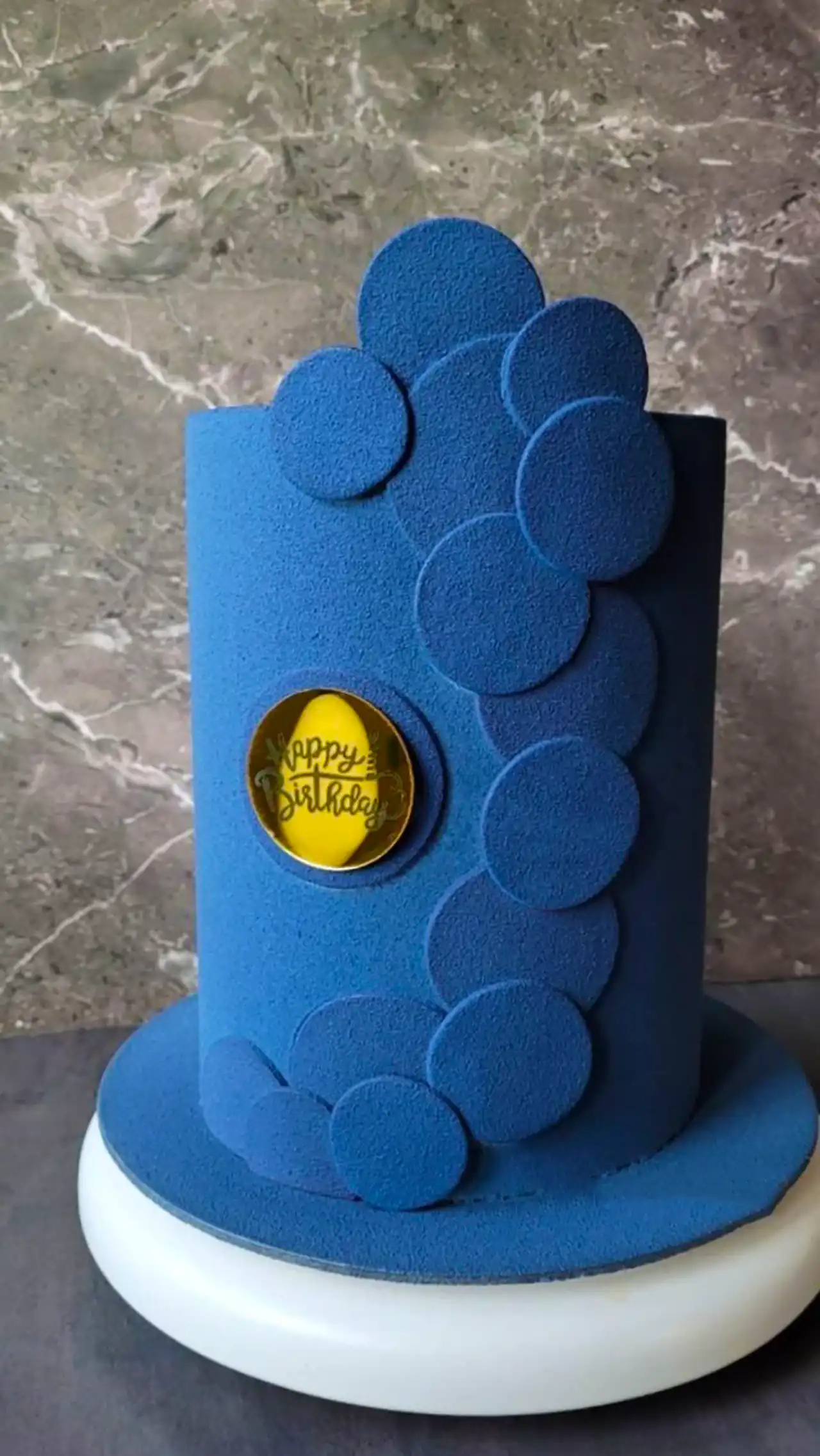 کیک تولد مدرن آبی