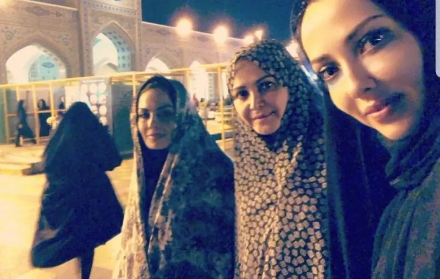 هنرمندان در حرم امام رضا