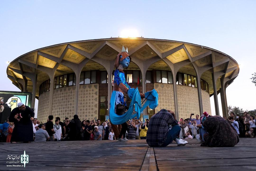 نوزدهمین جشنواره بین‌المللی نمایش عروسکی تهران-مبارک روز نخست