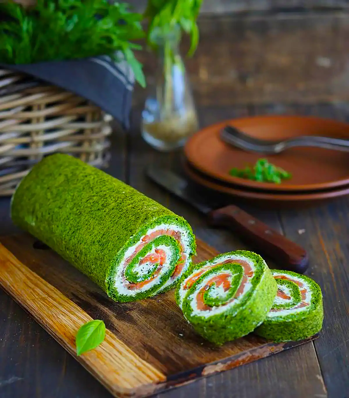 دسر رولی ماچا با گاناش رنگی