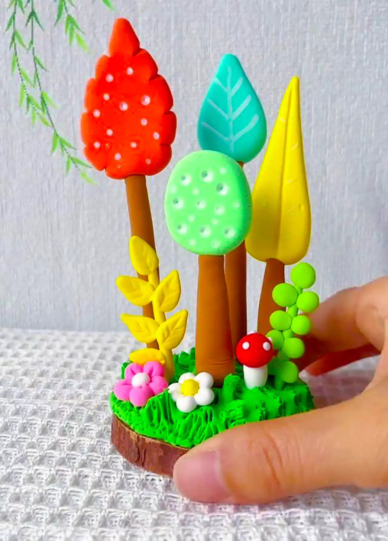 گلدان گل خمیری