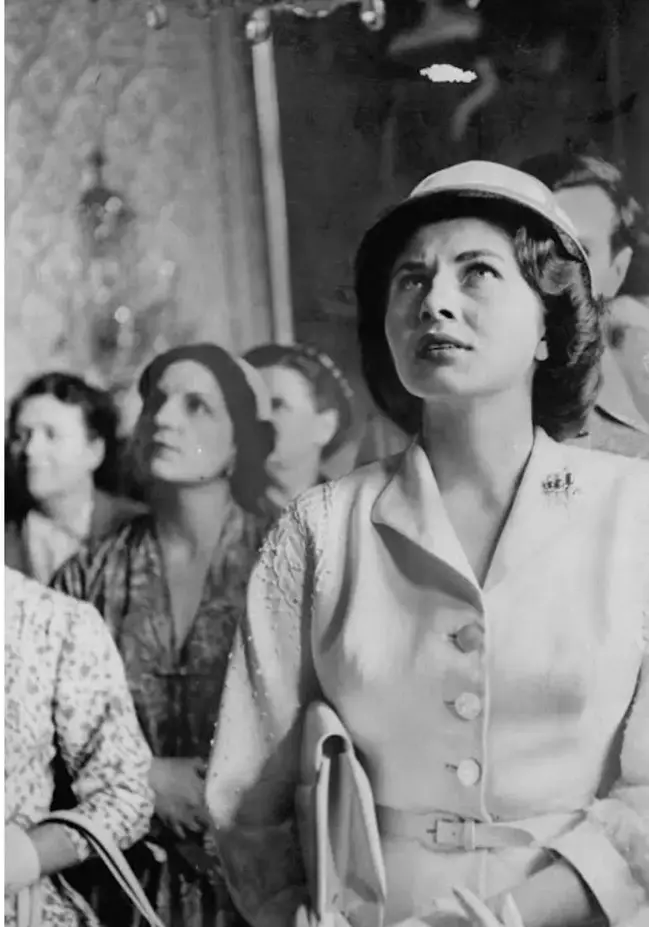ثریا اسفندیاری
