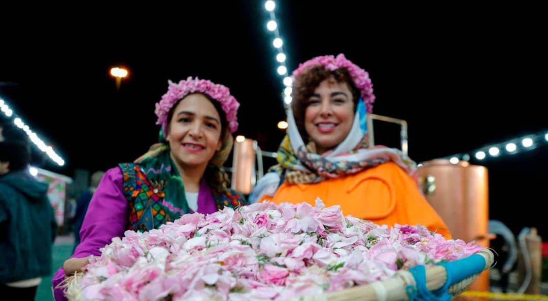 جشنواره گلاب در پارک پرواز تهران