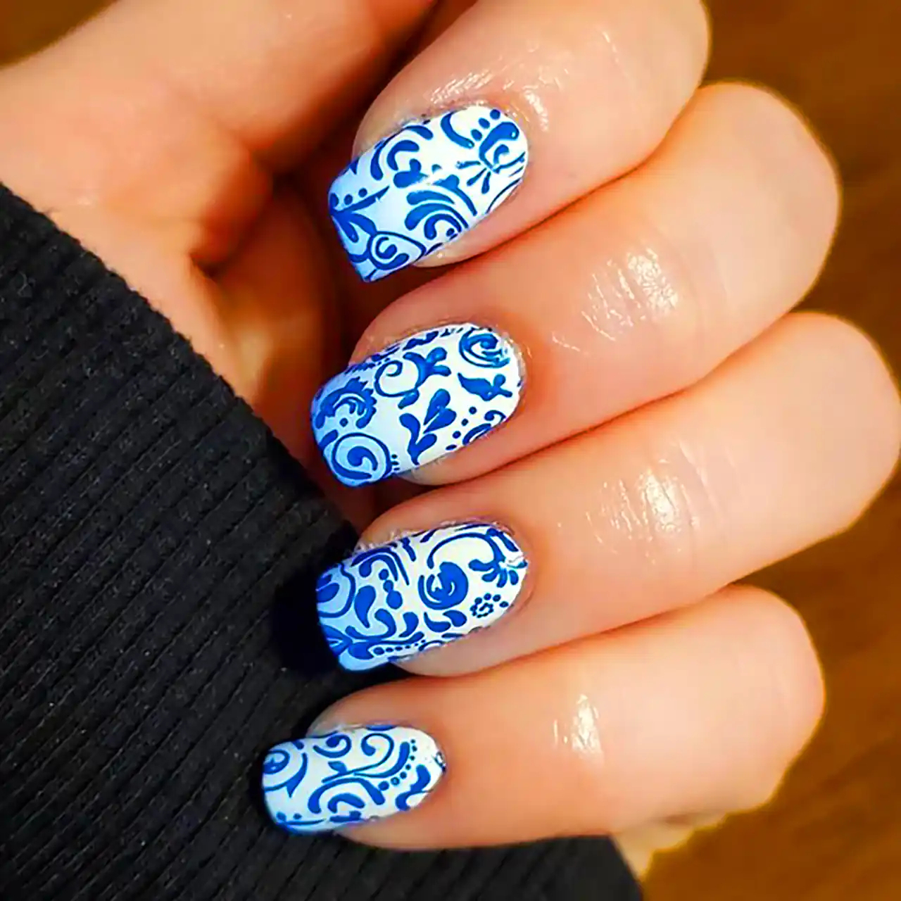 ناخن با طرح ظروف چینی مادربزرگ