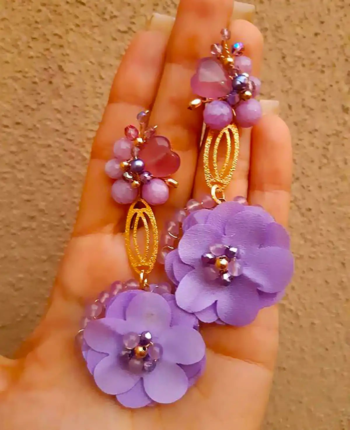 گوشواره فانتزی بنفش