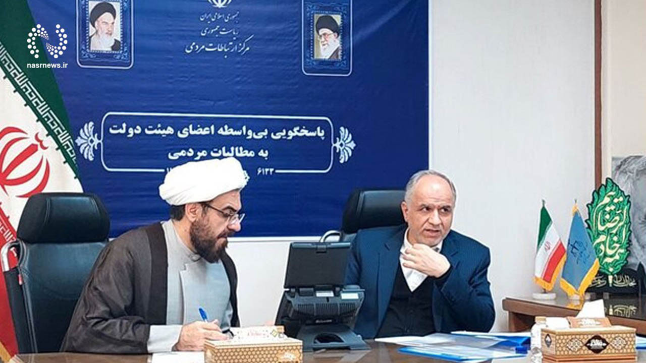 وزیر دادگستری امروز( یکشنبه ۴ تیر) برای دومین بار با حضور در مرکز ارتباطات مردمی ریاست جمهوری به طور مستقیم به تماس‌های تلفنی ۱۰ نفر از شهروندان پاسخ داد.