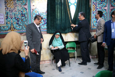 انتخابات ریاست جمهوری و شورای شهر و روستا در حسینیه ارشاد