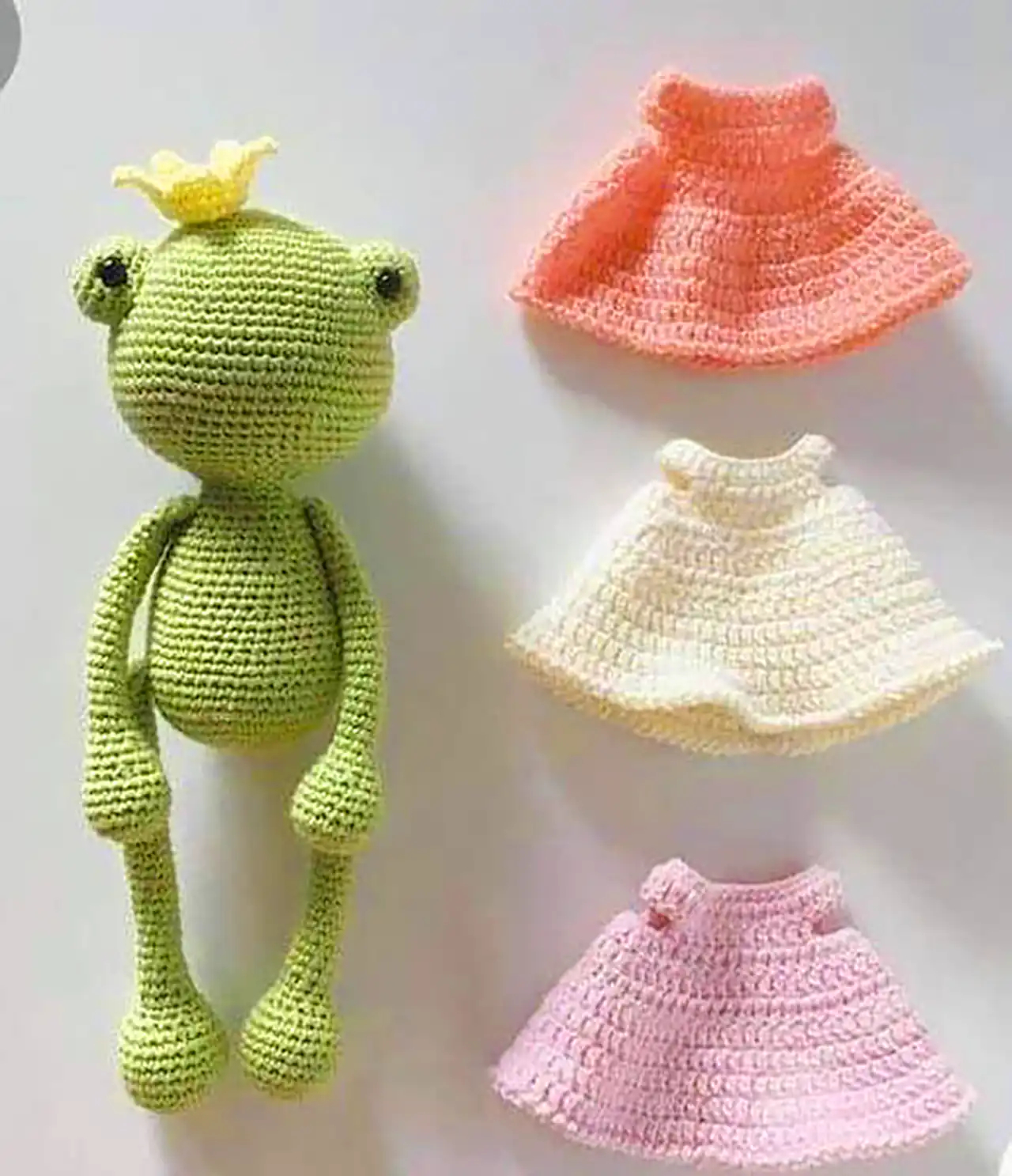 قورباغه دستبافت کیوت