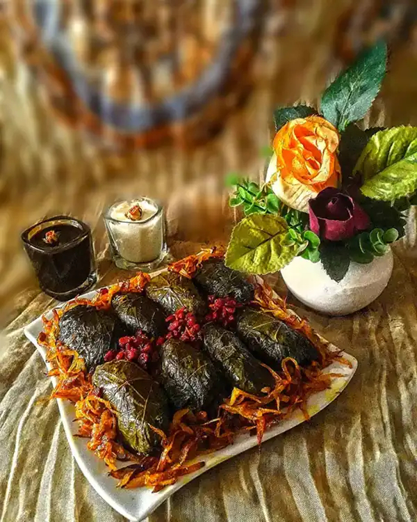 تزیین دلمه مجلسی