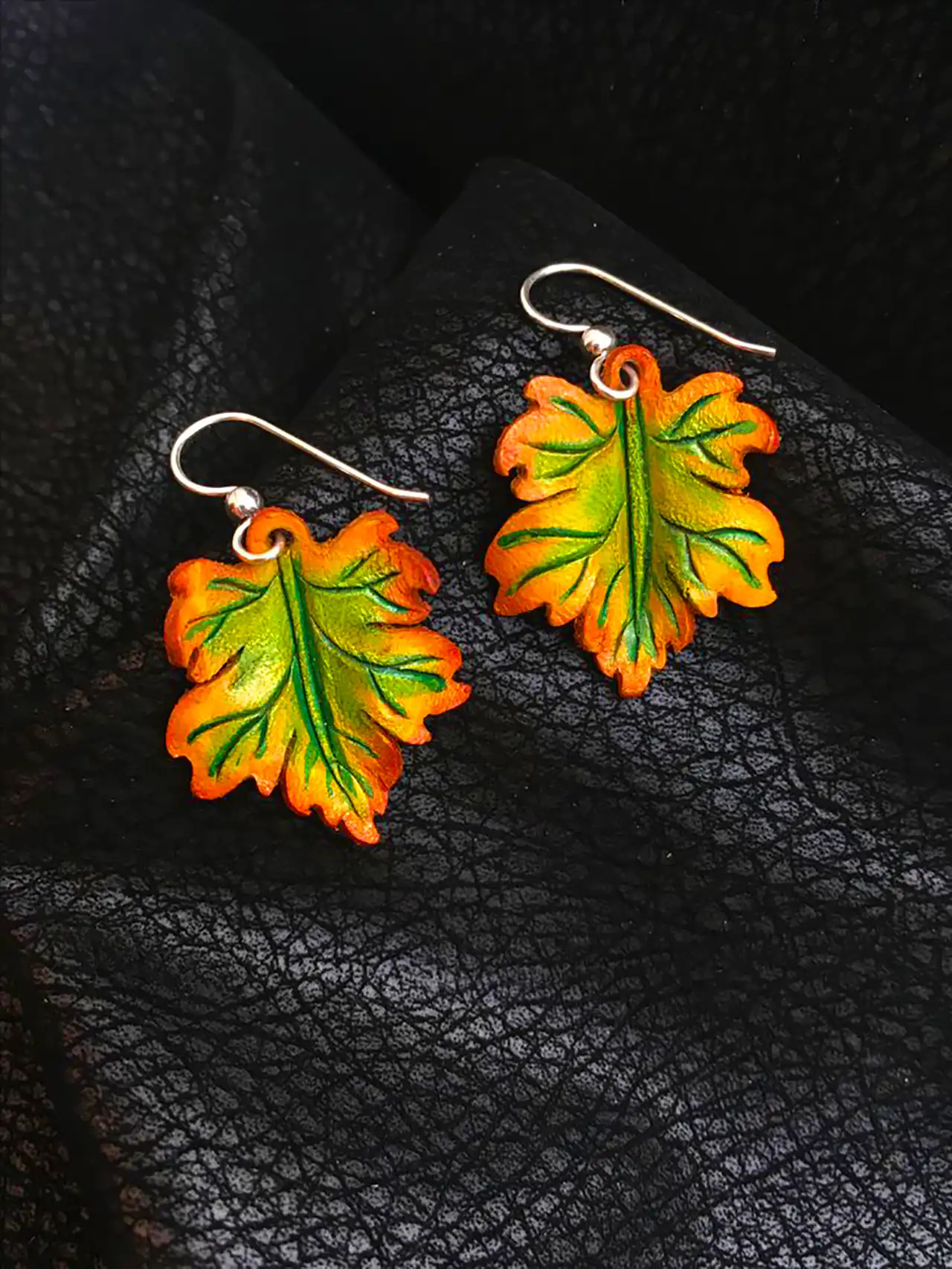 گوشواره چوبی طرح برگ