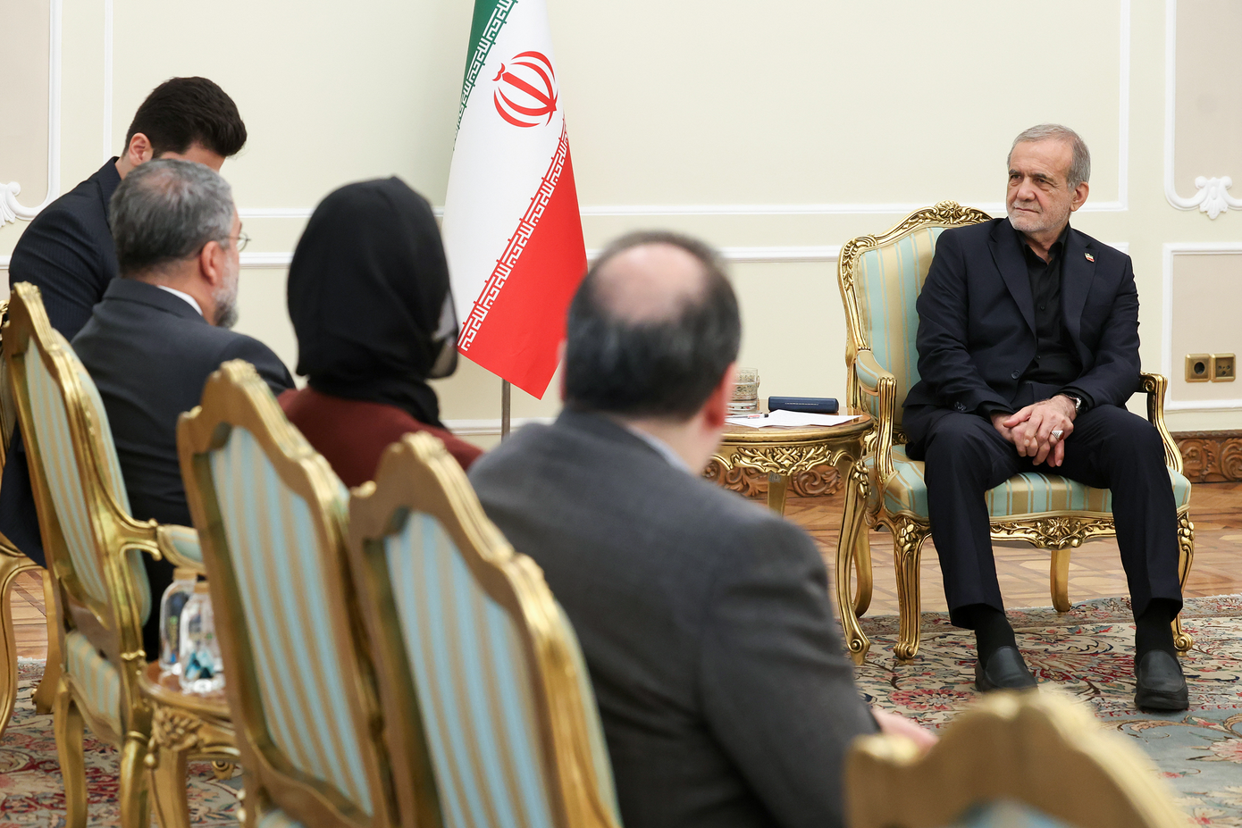  تسلیم استوارنامه سفرای کشورها به رئیس جمهور
