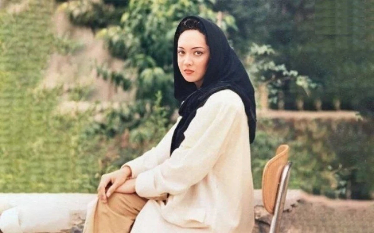 تاریخ وبگردی | چهره زیبای «نیکی کریمی» در 27 سالگی و در سال 1377