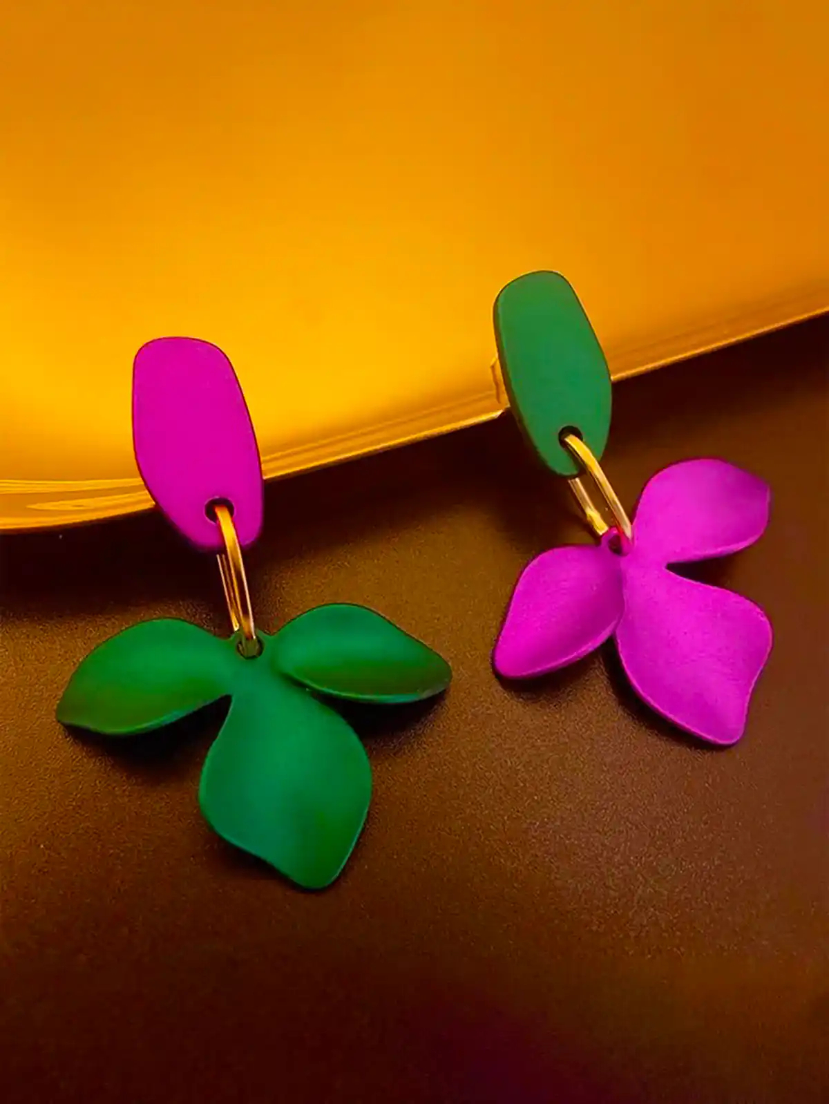 گوشواره سبز رنگ شیک