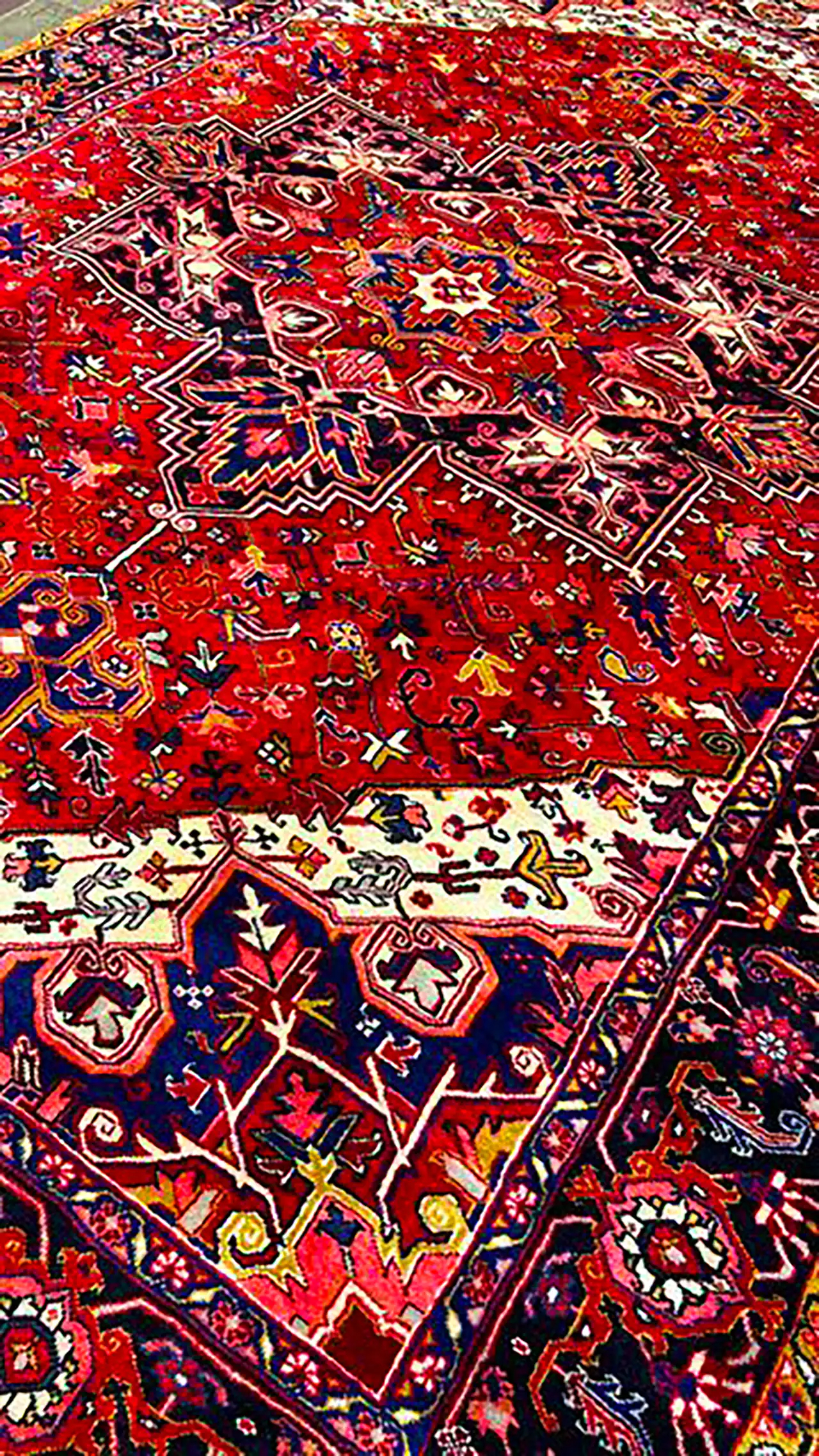 فرش ماشینی خوش رنگ