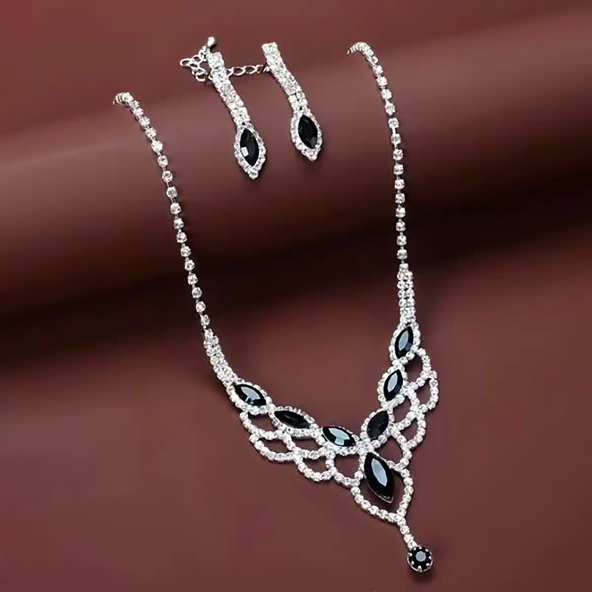 سرویس جواهر طلا سفید