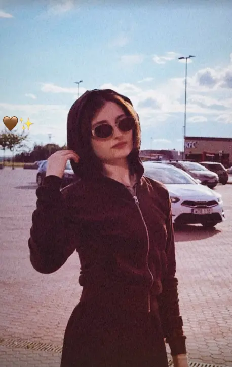 سارا و نیکا فرقانی