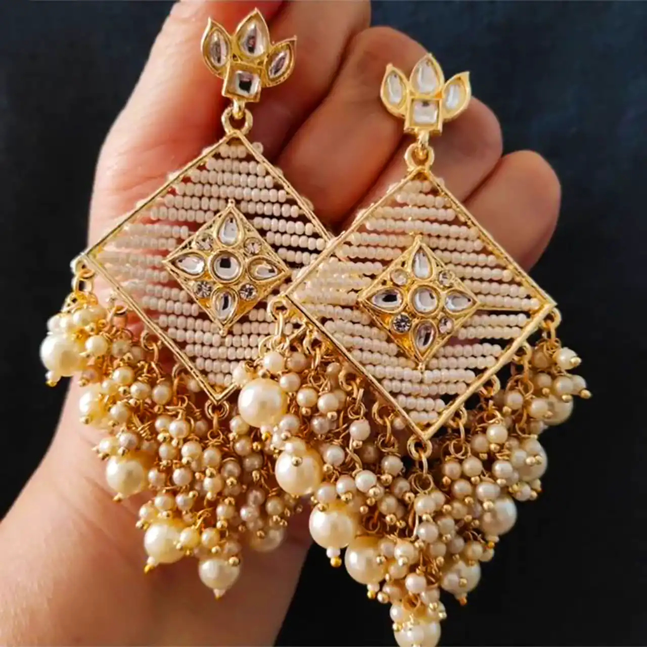 گوشواره کلاسیک زنانه