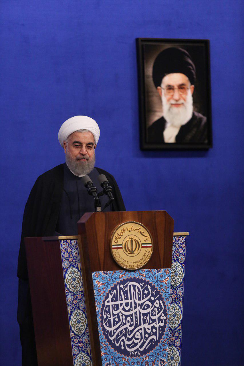 روحانی: چرا ناسزاگویی را انقلابیگری می‌دانیم