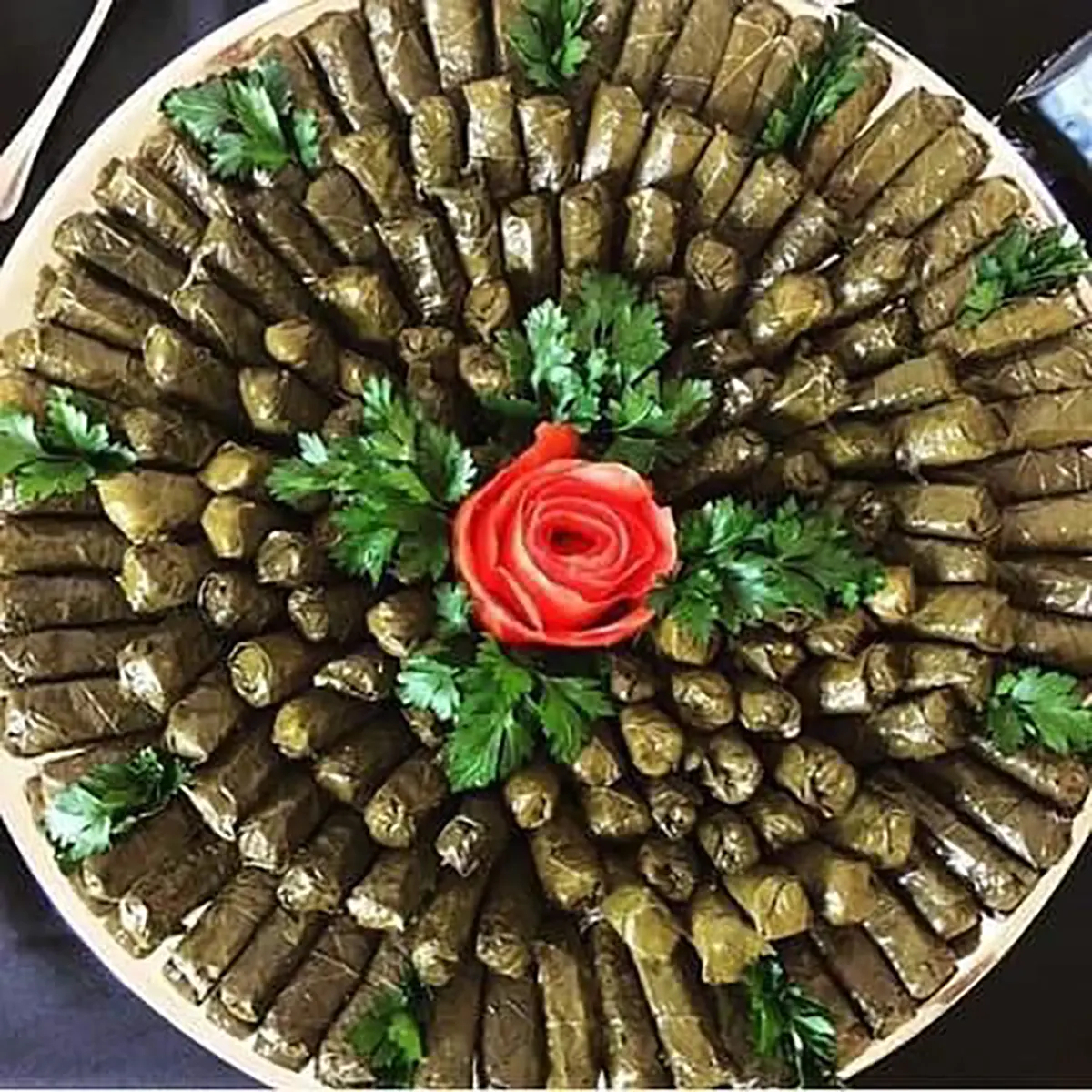 تزیین انواع دلمه 