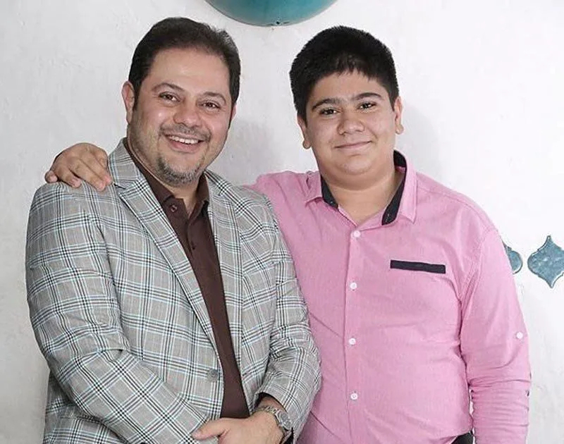 عکس قدیمی از محمدرضا حسینیان در کنار پسرش