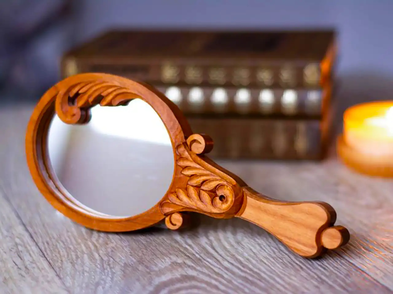 آینه دستی چوبی