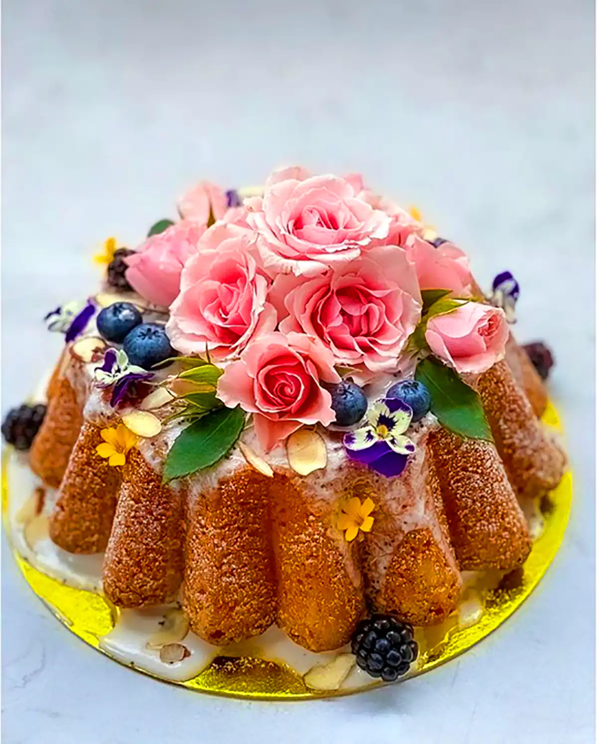 دیزاین کیک وانیلی خونگی