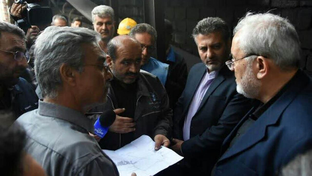 عباس علی آبادی وزیر صنعت، معدن و تجارت - پای سه وزیر دولت سیزدهم به محل حادثه انفجار معدن طرزه باز شد