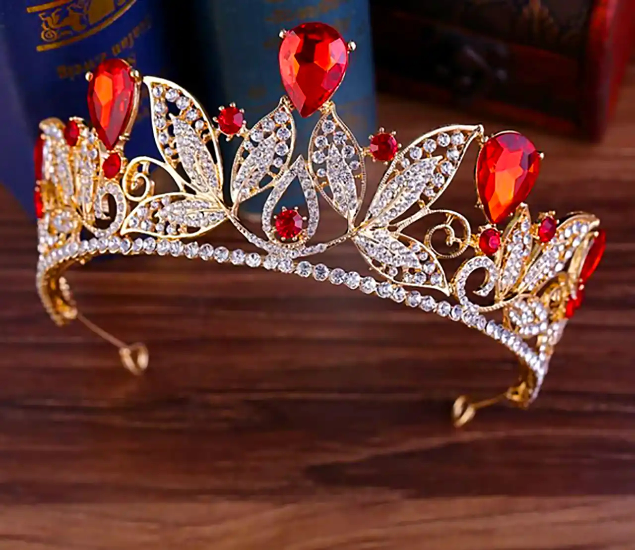 تاج سلطنتی عروس قرمز 