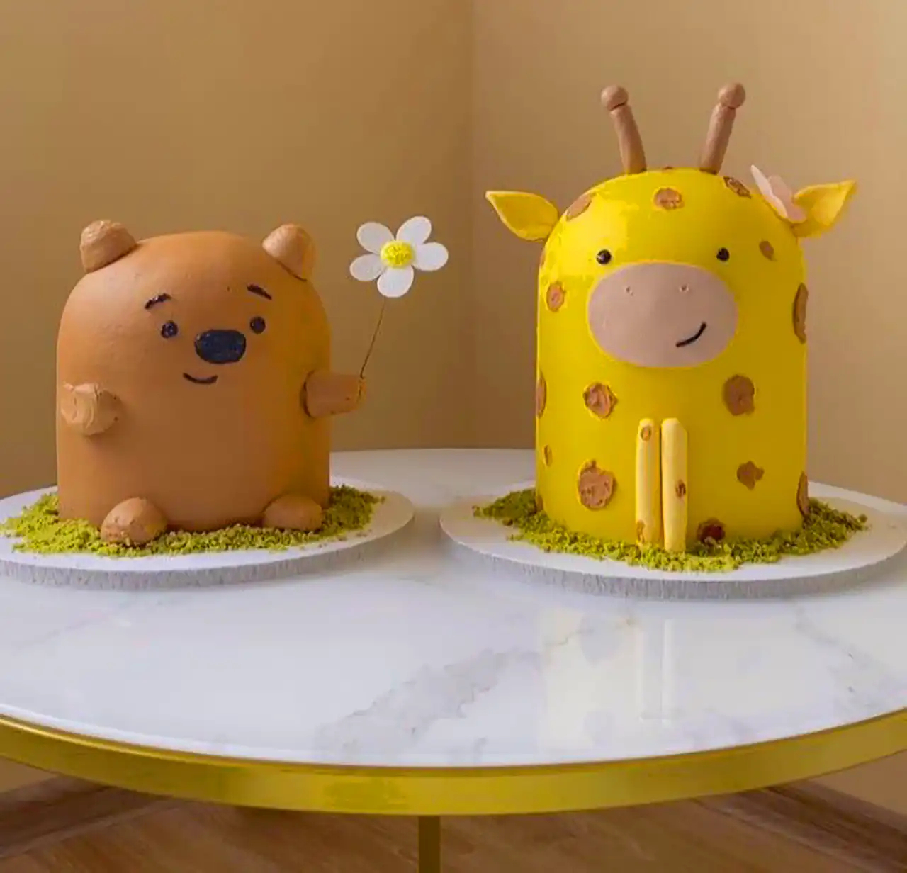 کیک تولد فانتزی حیوانات