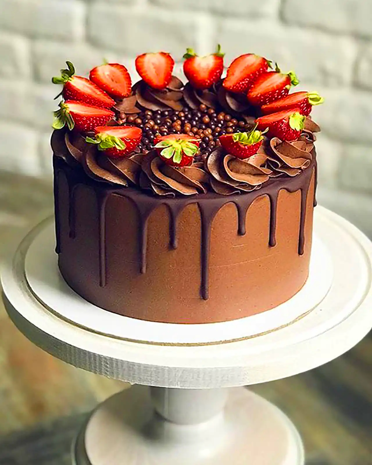 کیک شکلاتی با دیزاین شیک