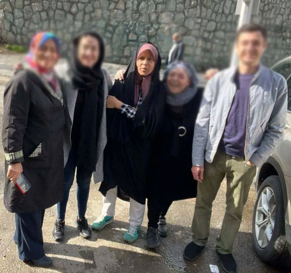 فائزه هاشمی پس از 8 ماه آزاد شد؟! + عکس 2