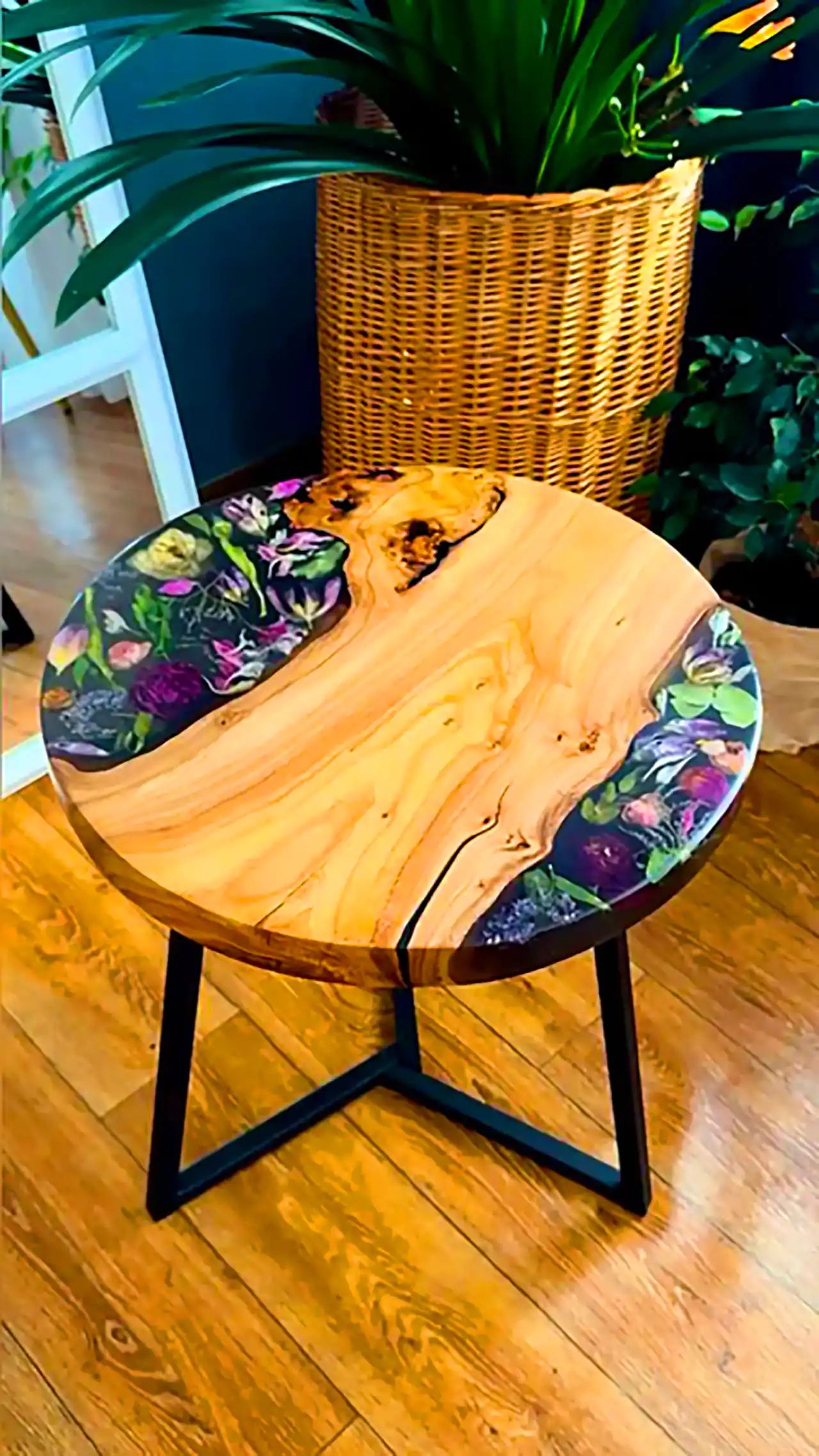 میز عسلی گرد رزینی