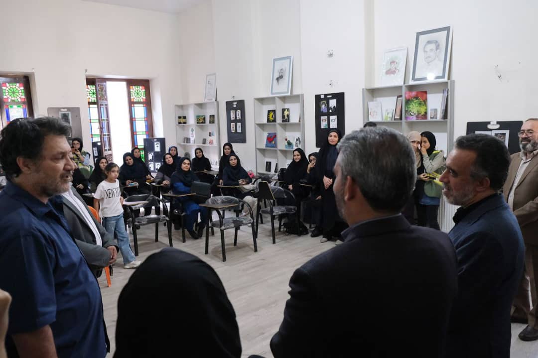 عکس اولین دوره_ آموزش تئاتر برای توانمندسازی مربیان آموزش و پرورش در رودهن