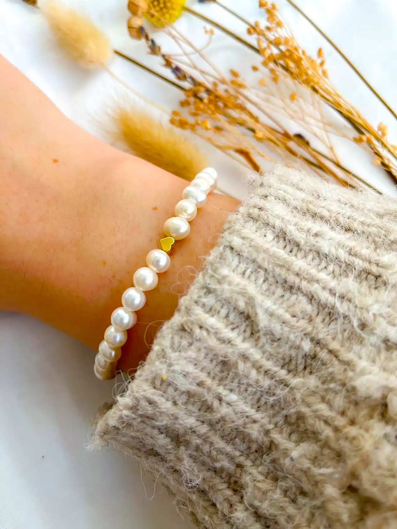 دستبند طلا مروارید زنانه