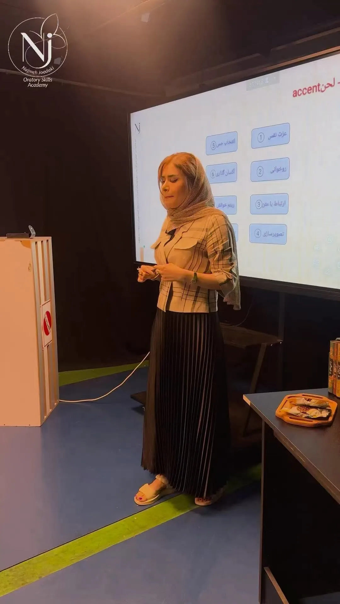 نجمه جودکی مربی فن بیان و عزت نفس