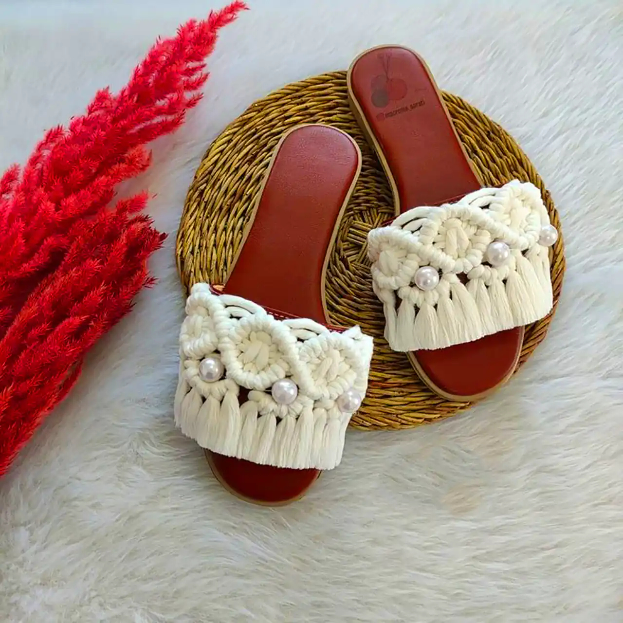 دمپایی دستساز با هنر مکرومه 