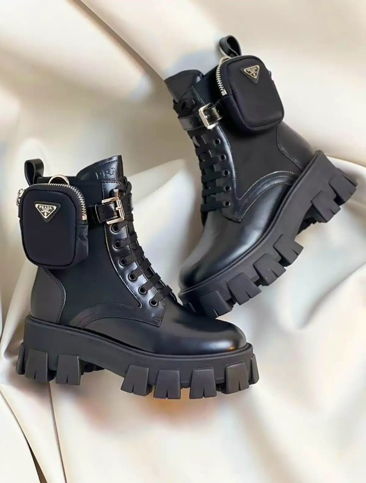 نیم بوت شیک پاییزه