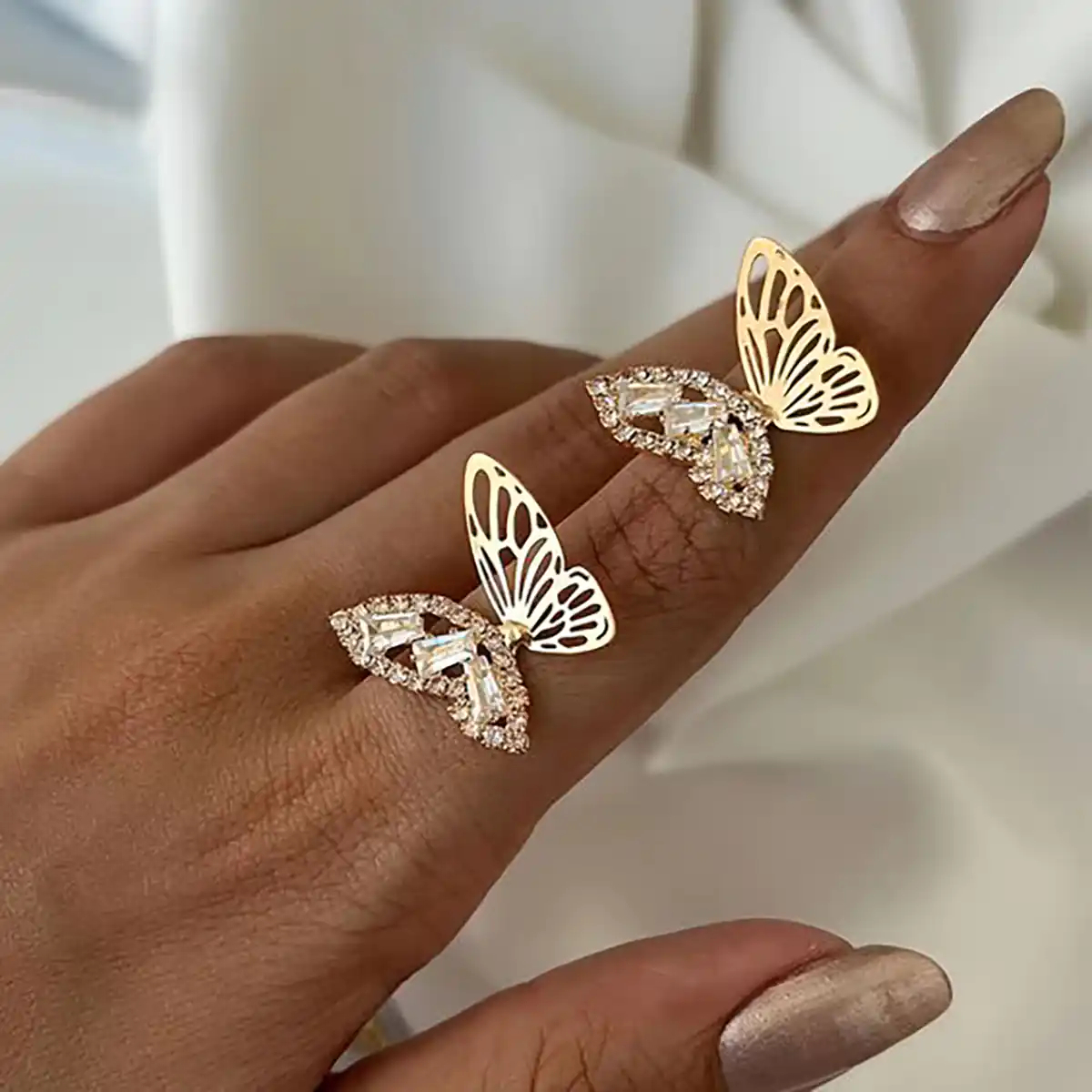 انگشتر کیوت پروانه ای طلا