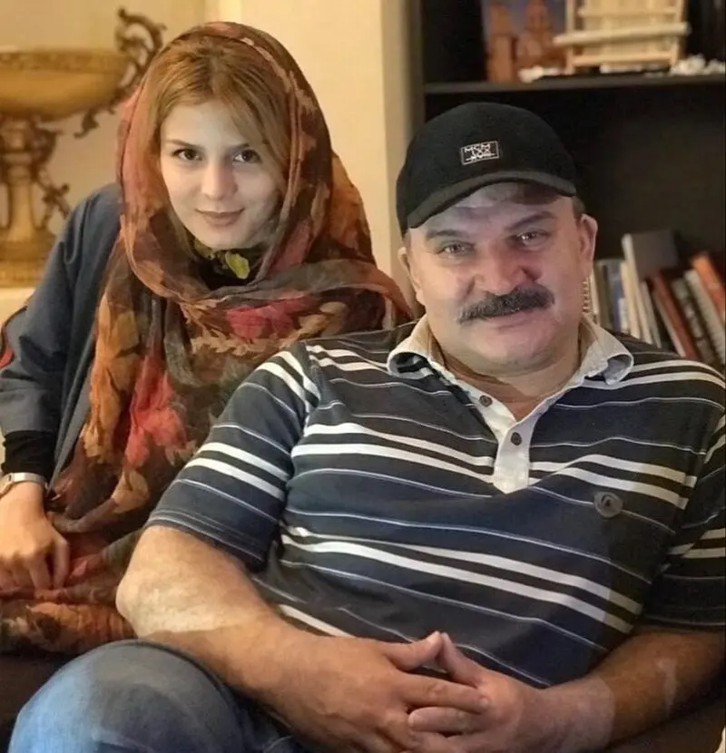 غزاله اکرمی