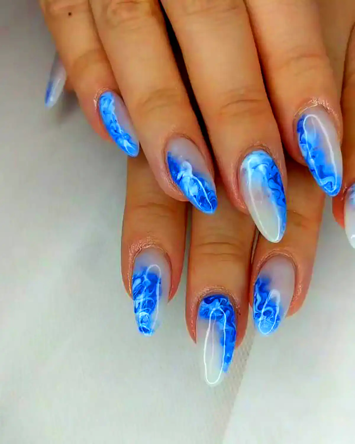 طرح ناخن آبی شیک