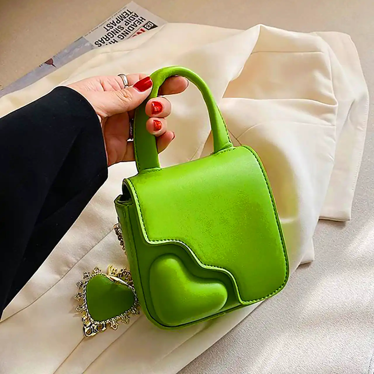 کیف سبز نئونی 