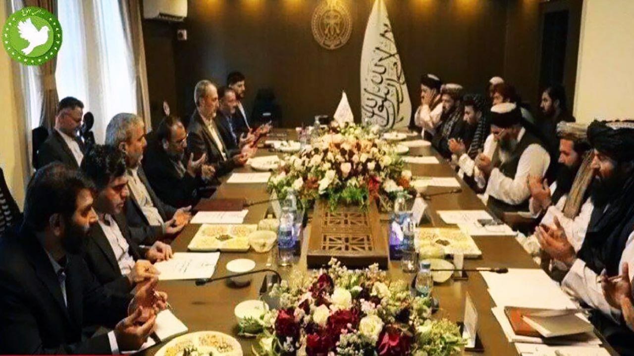 پیام فوری تهران به کابل درباره حقابه/  نظامی ارشد ایران پای میز مذاکره با طالبان