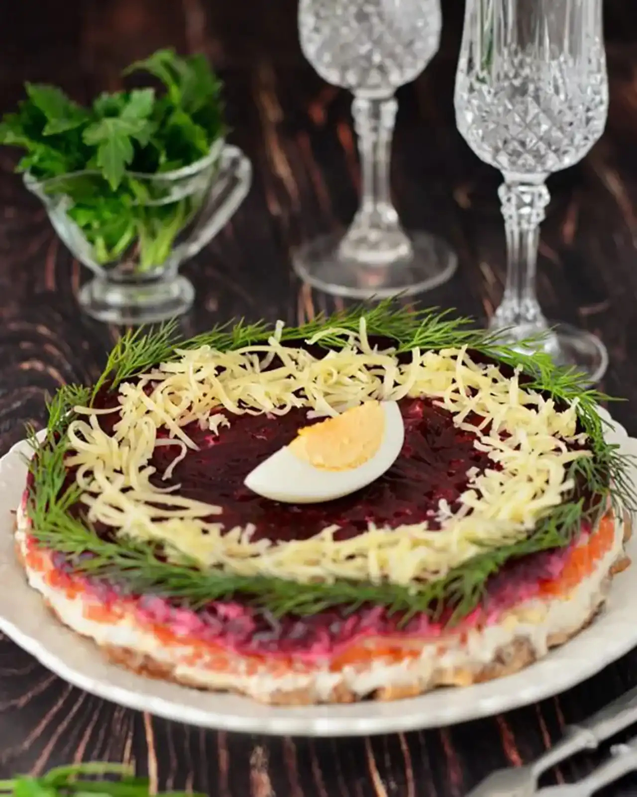 تزیین سالاد الویه + زیباترین مدل های دیزاین و تزیین سالاد الویه بسیار شیک و امروزی