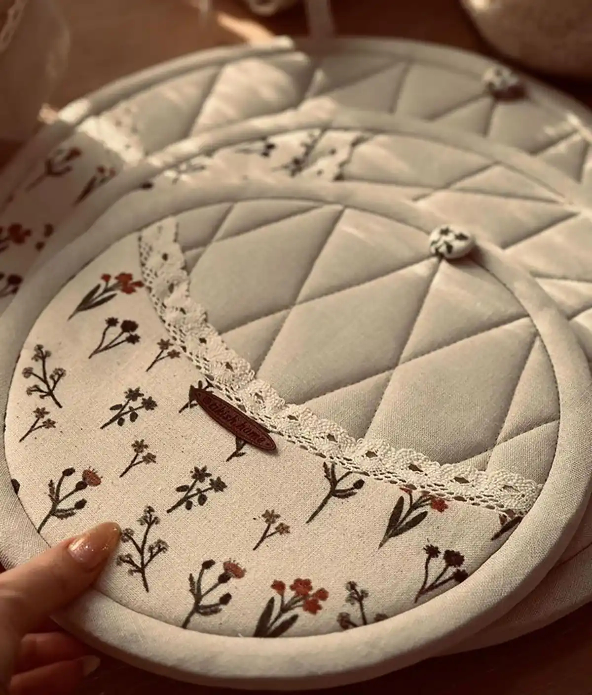 دستگیره کمد دیواری مدرن
مدل دستگیره کمد دیواری سفید
دستگیره کابینت سفید
دستگیره کمد فانتزی
قیمت دستگیره کمد دیواری دیجی کالا
دستگیره کمد دیواری چوبی
