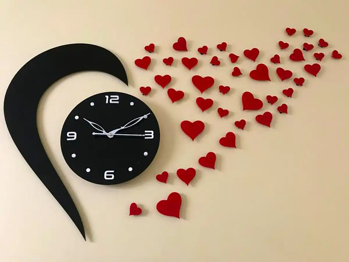 ساعت دیواری فانتزی چوبی